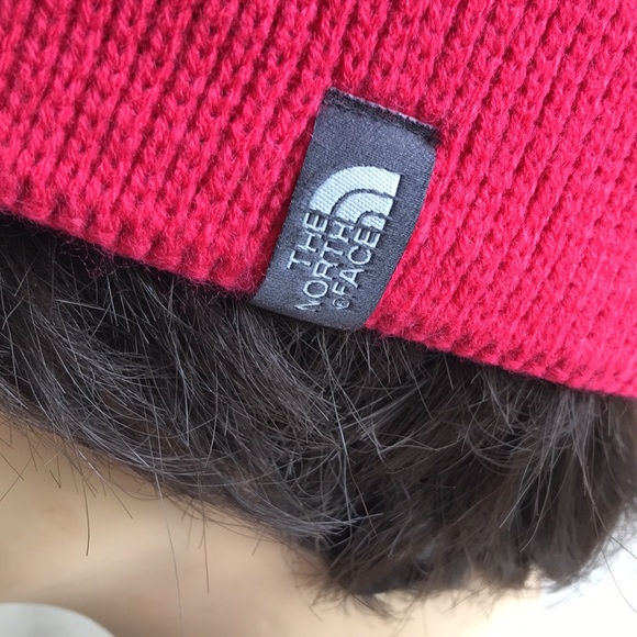 The North Face beanie pink knit hat One size cute Barbie pink! - Picture 5 of 8